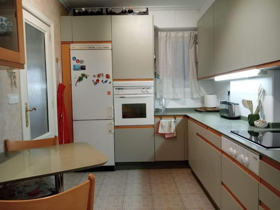 Apartamento Ático con terraza en el centro de Vigo Exterior foto